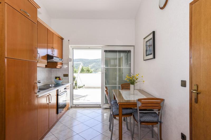 Apartments Luka - Trogir, Marina 150M From The Beach Exterior foto