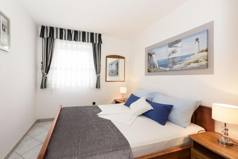 Apartments Luka - Trogir, Marina 150M From The Beach Exterior foto