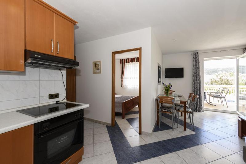 Apartments Luka - Trogir, Marina 150M From The Beach Exterior foto